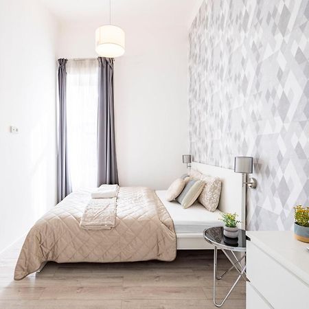 Deluxe Central Grand Residence W/ 5 Bedrms Budapest Bagian luar foto